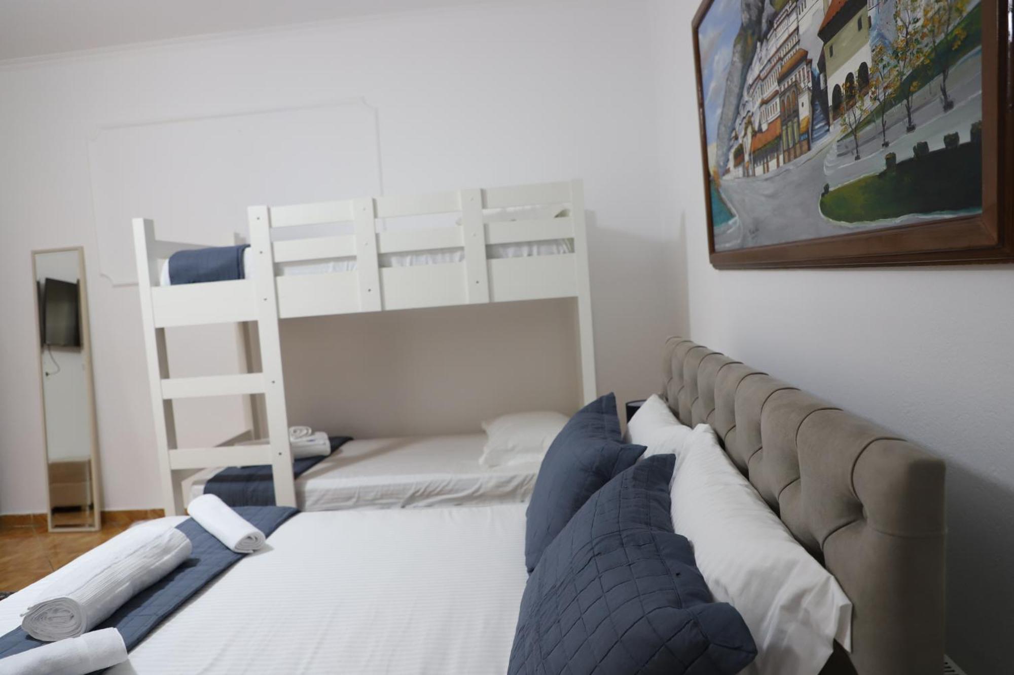 בראט Apartment Xheison מראה חיצוני תמונה