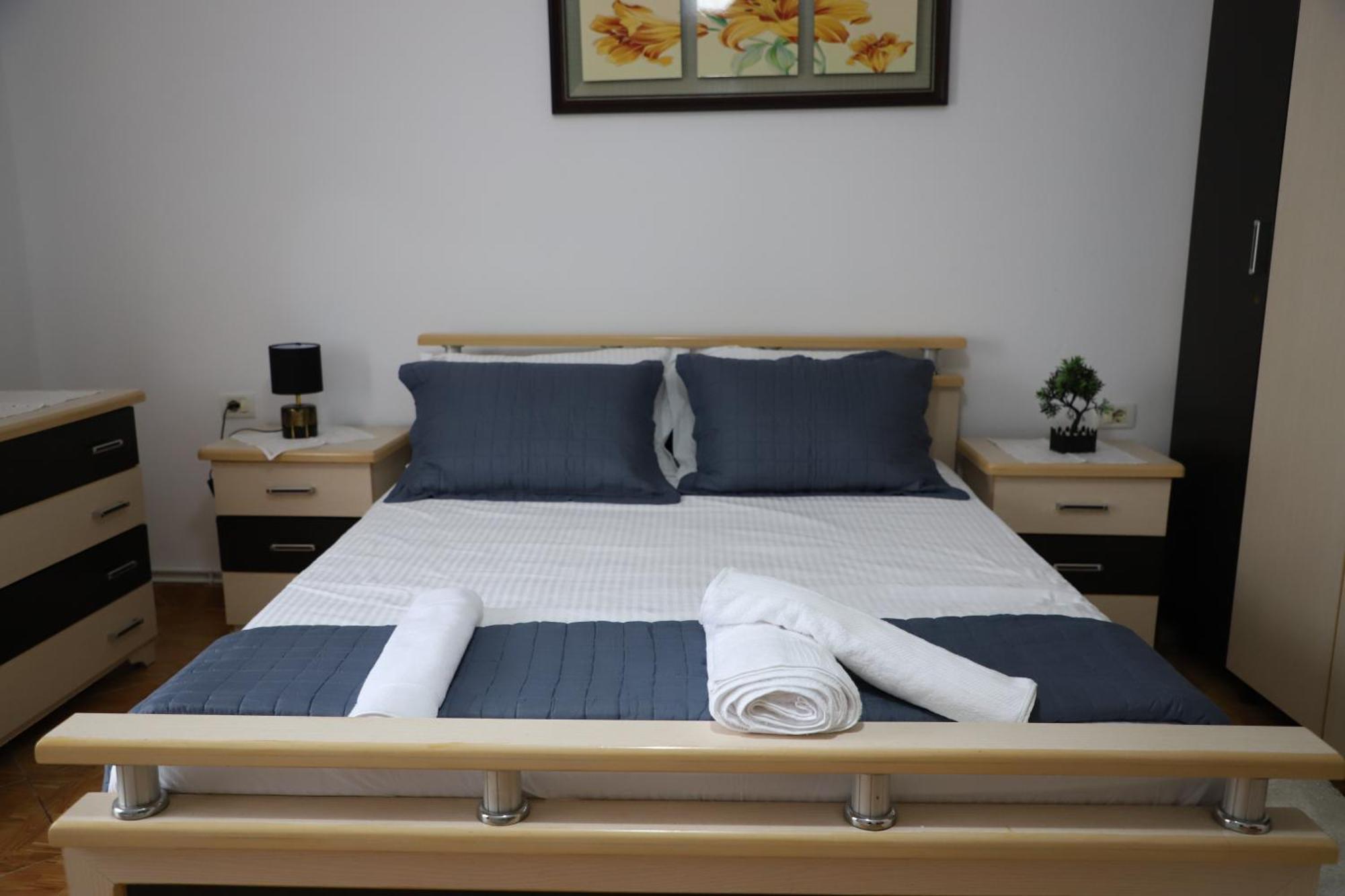 בראט Apartment Xheison מראה חיצוני תמונה
