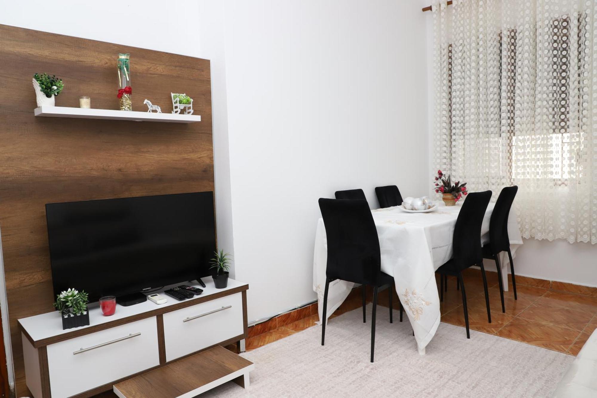 בראט Apartment Xheison מראה חיצוני תמונה