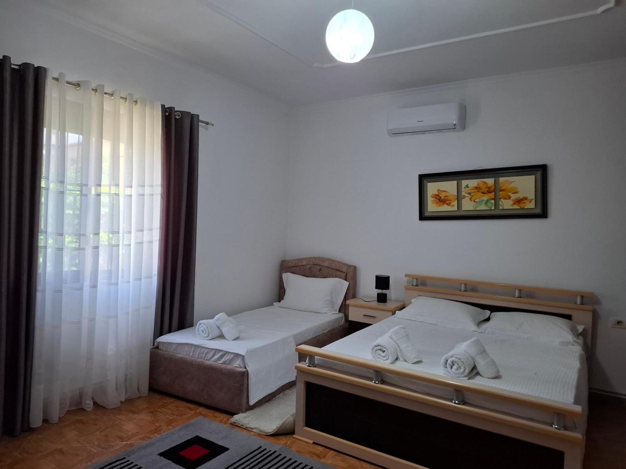 בראט Apartment Xheison מראה חיצוני תמונה