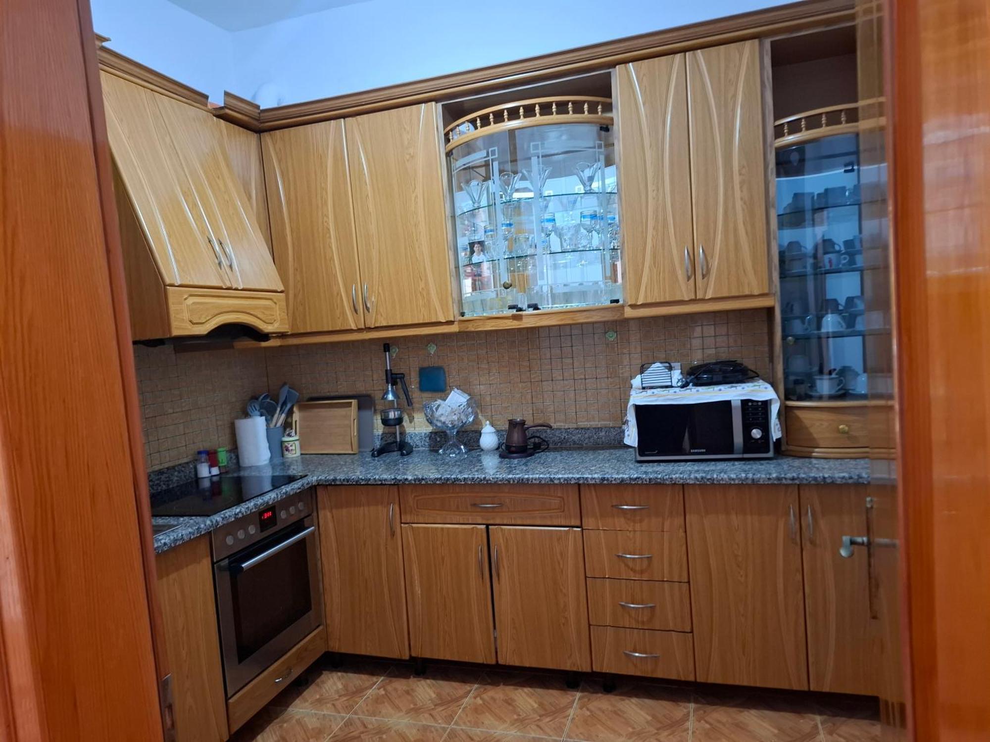 בראט Apartment Xheison מראה חיצוני תמונה